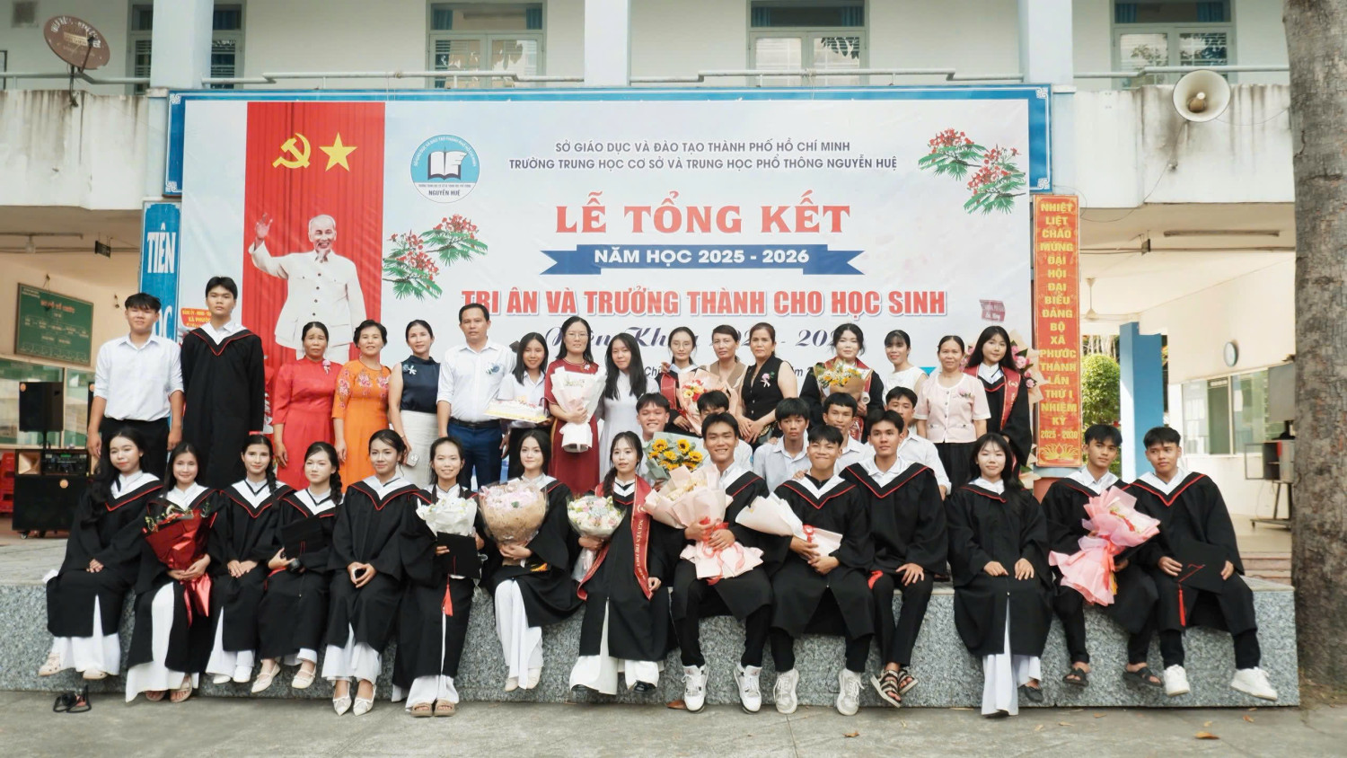 Ảnh tập thể lớp 12A1 niên khóa 2023 - 2026